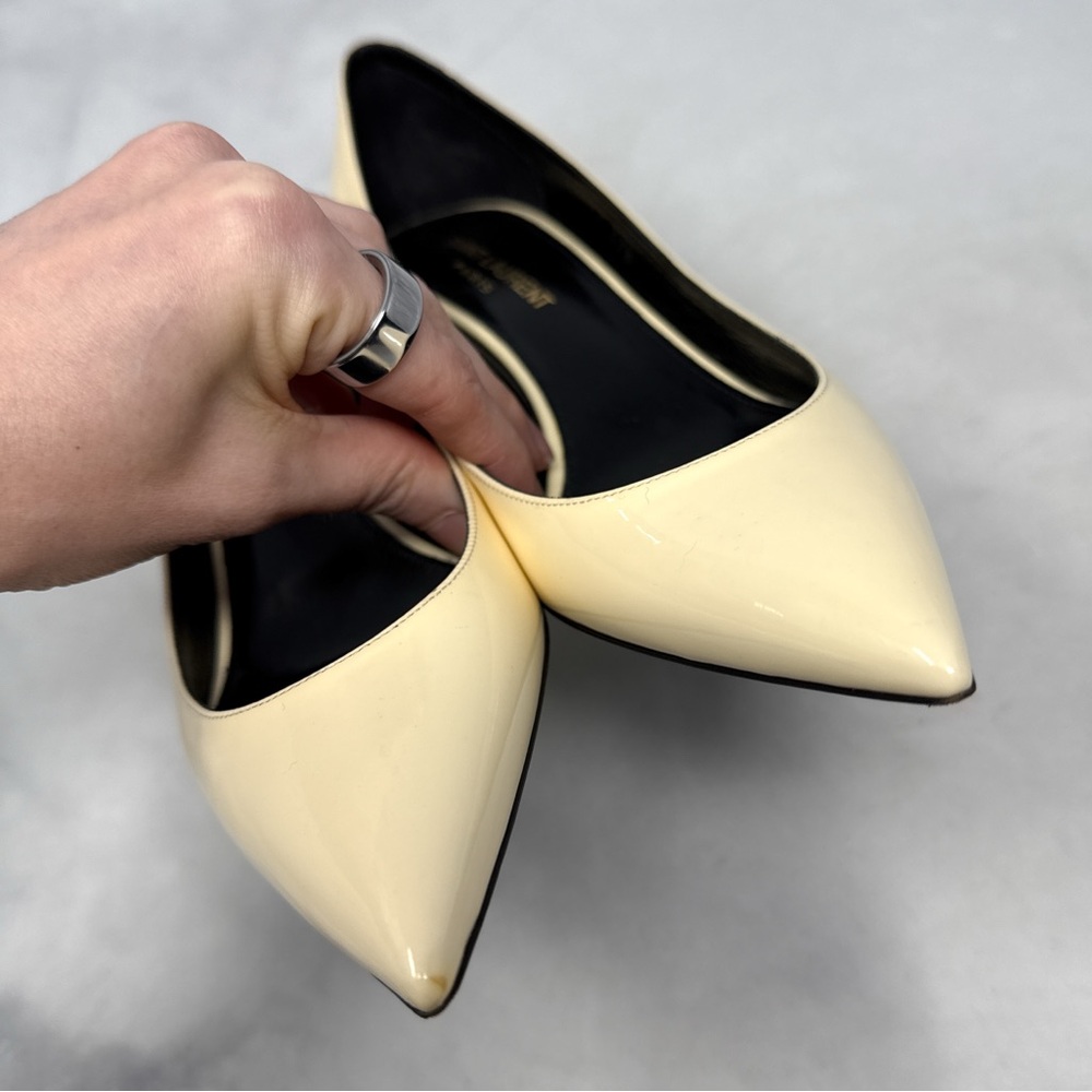 Saint Laurent Charlotte 55 Patent Leather Pointed Toe Kitten Heel Pumps Ivory - Picture 6 of 15